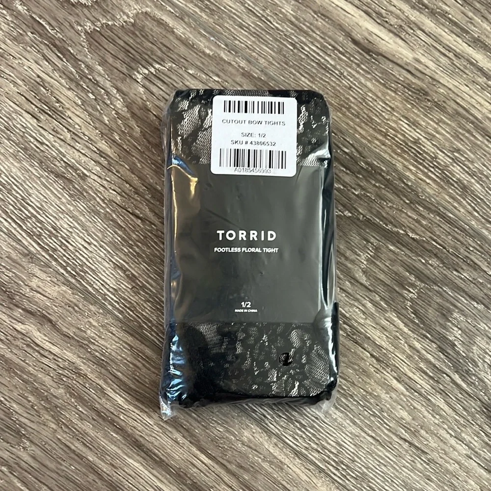 torrid Footless Floral Lace Tights NWT - Picture 2 of 4